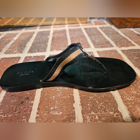 Black/Tan Gucci Flip Flops w/Black & Gold Hardware - Picture 7 of 8